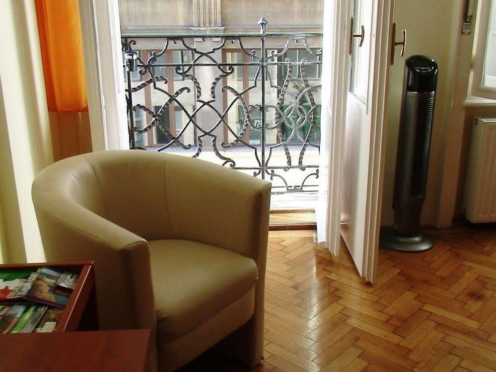Paprika Apartment Studio Boedapest Buitenkant foto